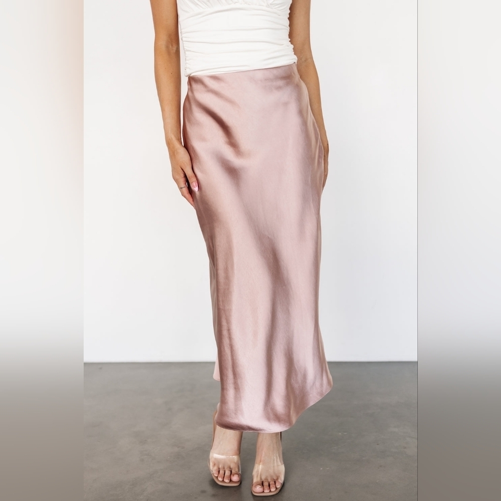 Baltic Born | NWOT Celeste Satin Midi Skirt In Blush Size XL - Picture 3 of 11